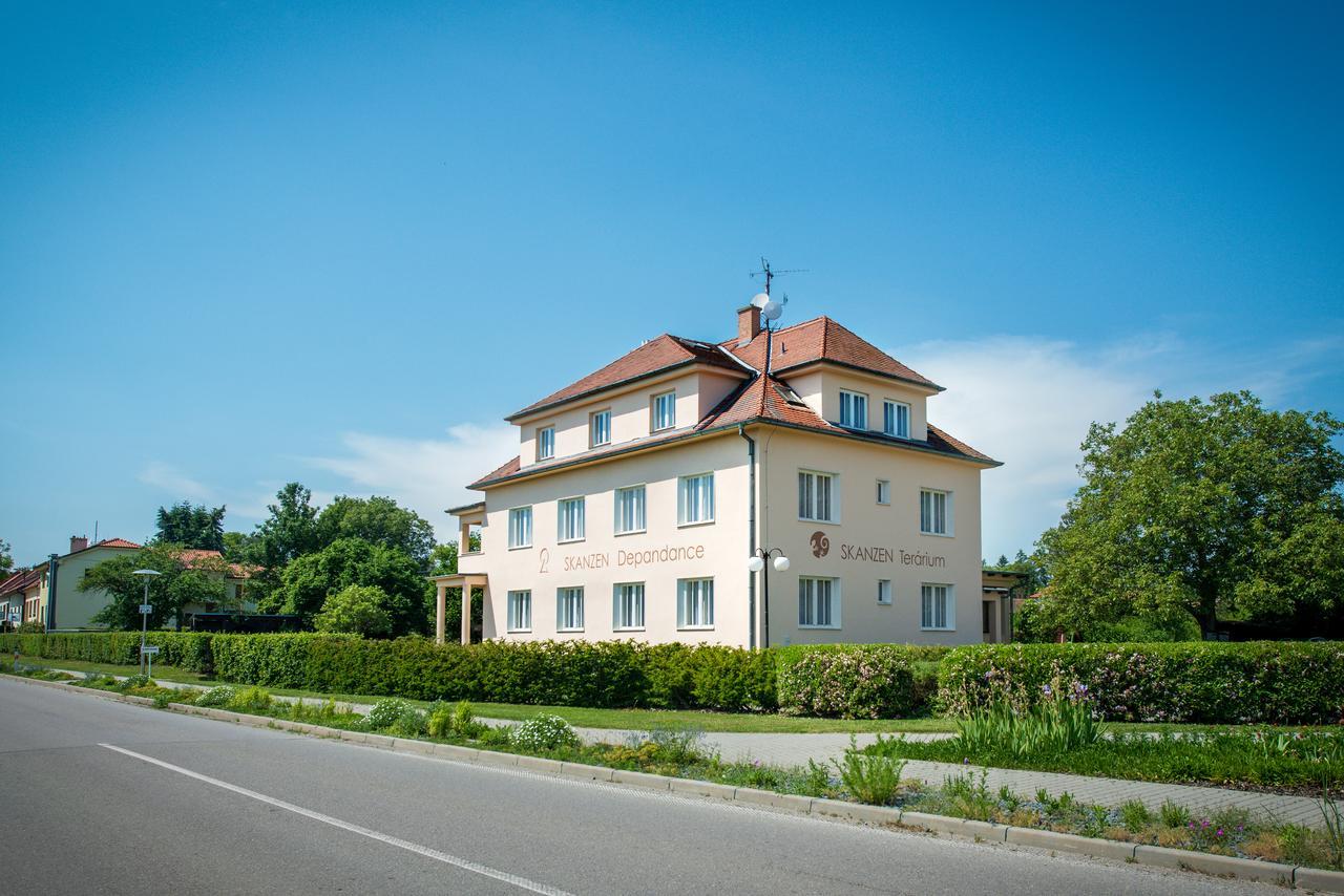 ולהראד Hotel Skanzen Depandance מראה חיצוני תמונה