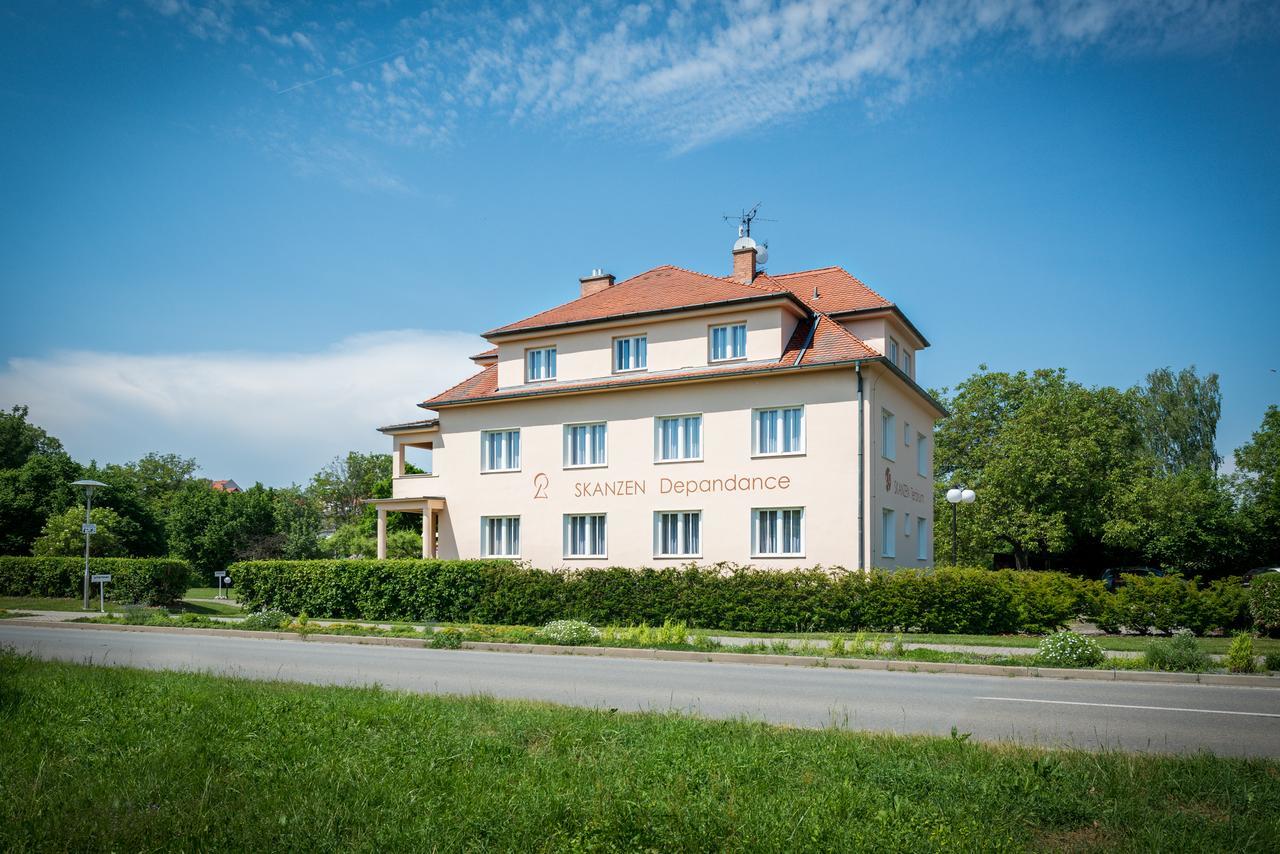 ולהראד Hotel Skanzen Depandance מראה חיצוני תמונה